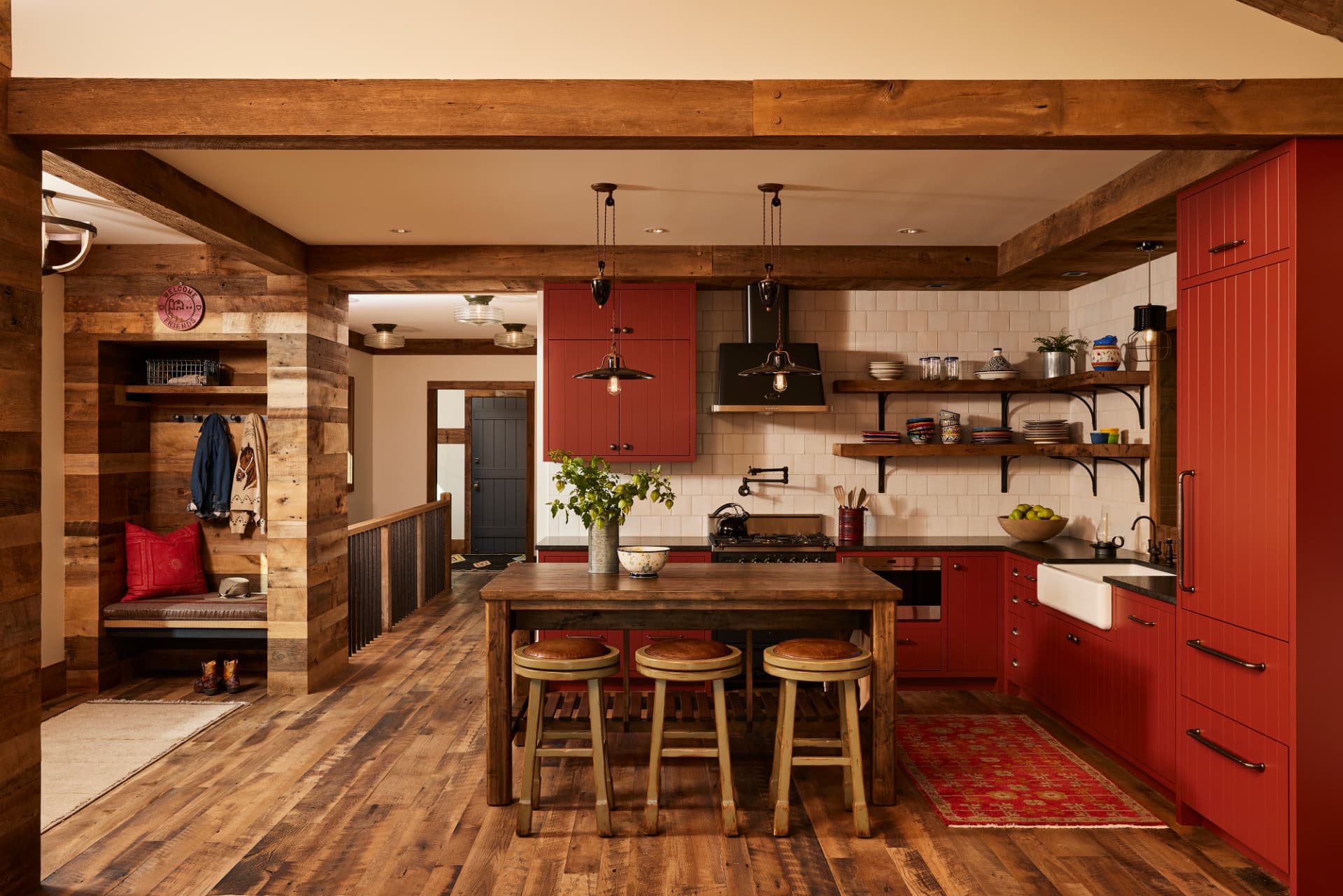 Timber Retreat kitchen and built-in mudroom bench