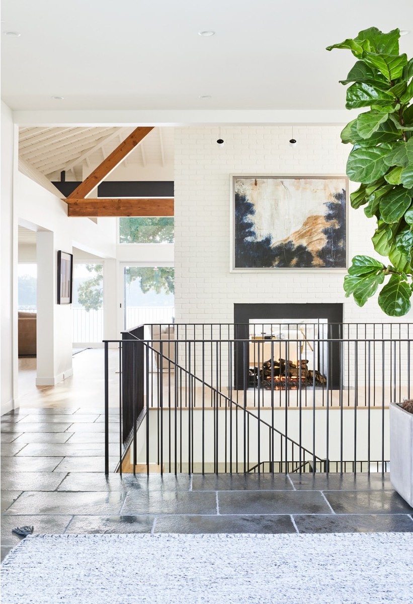 Bushaway Modern Photo