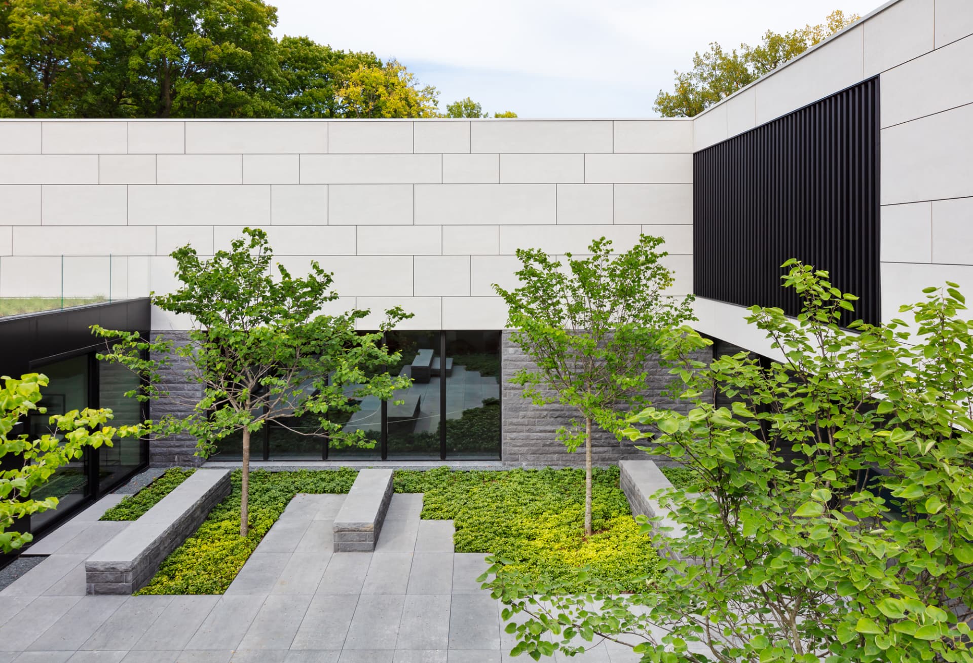 Bayside planted interior courtyard