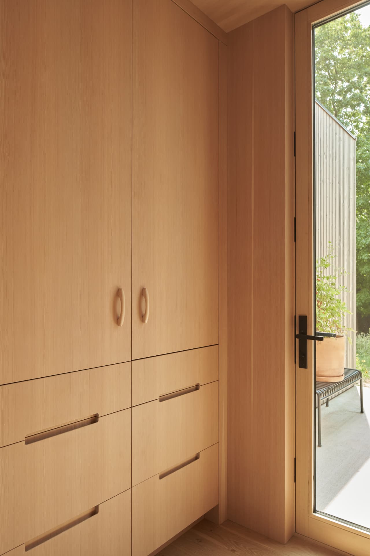 Hill House closed cabinet with concealed appliances