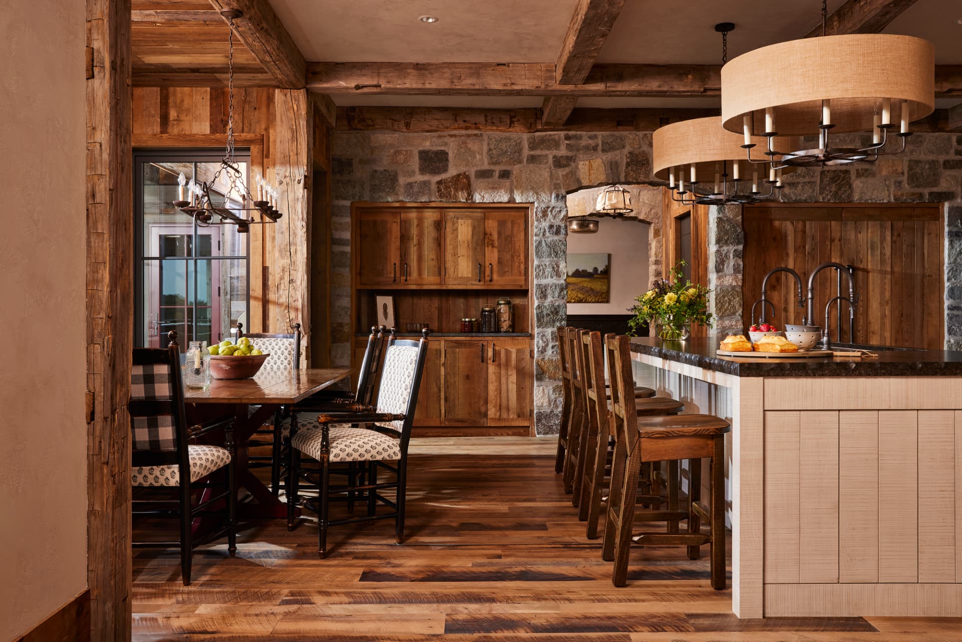 Timber Retreat kitchen and dining area with bar seating