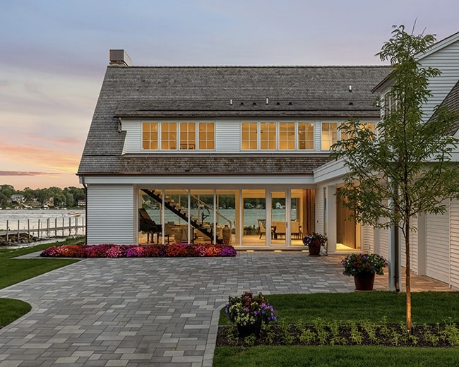 TONKA BAY RESIDENCE